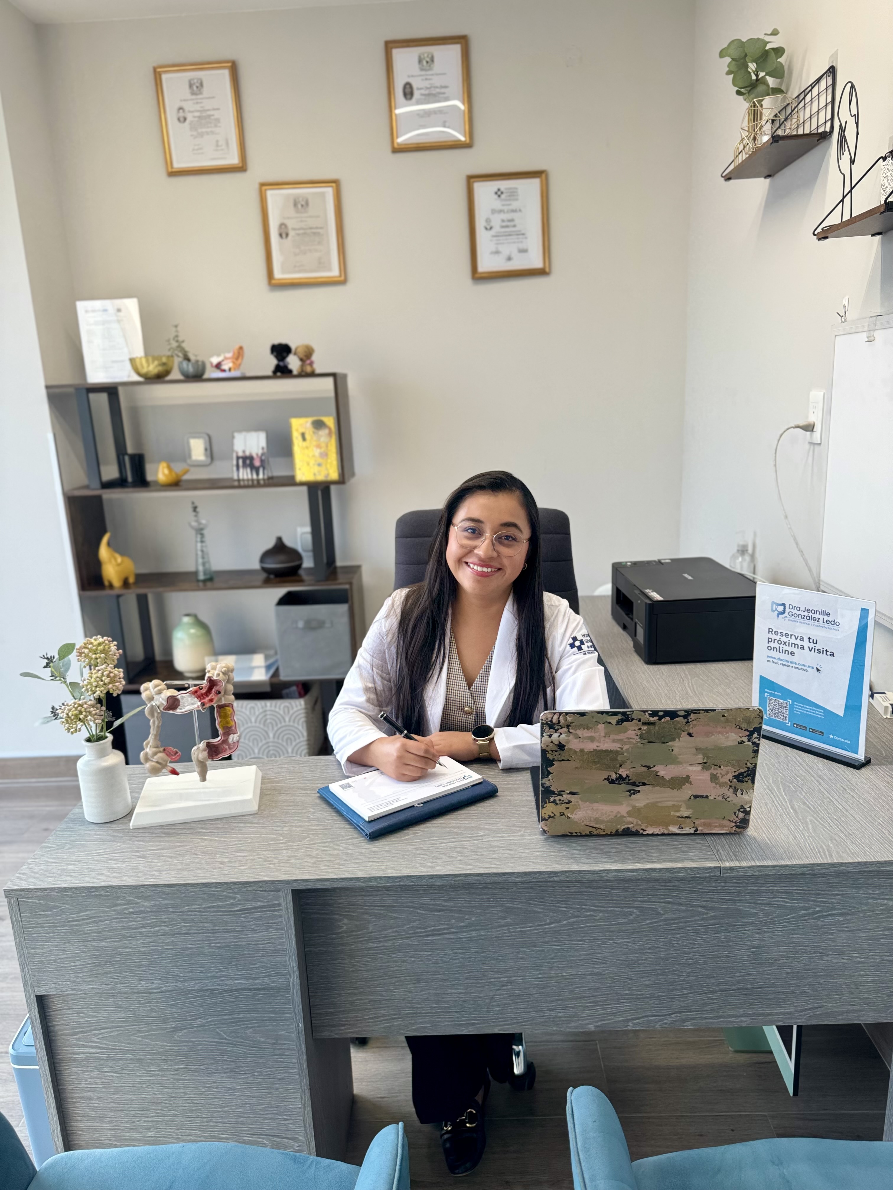 Dra. Jeanille González Ledo